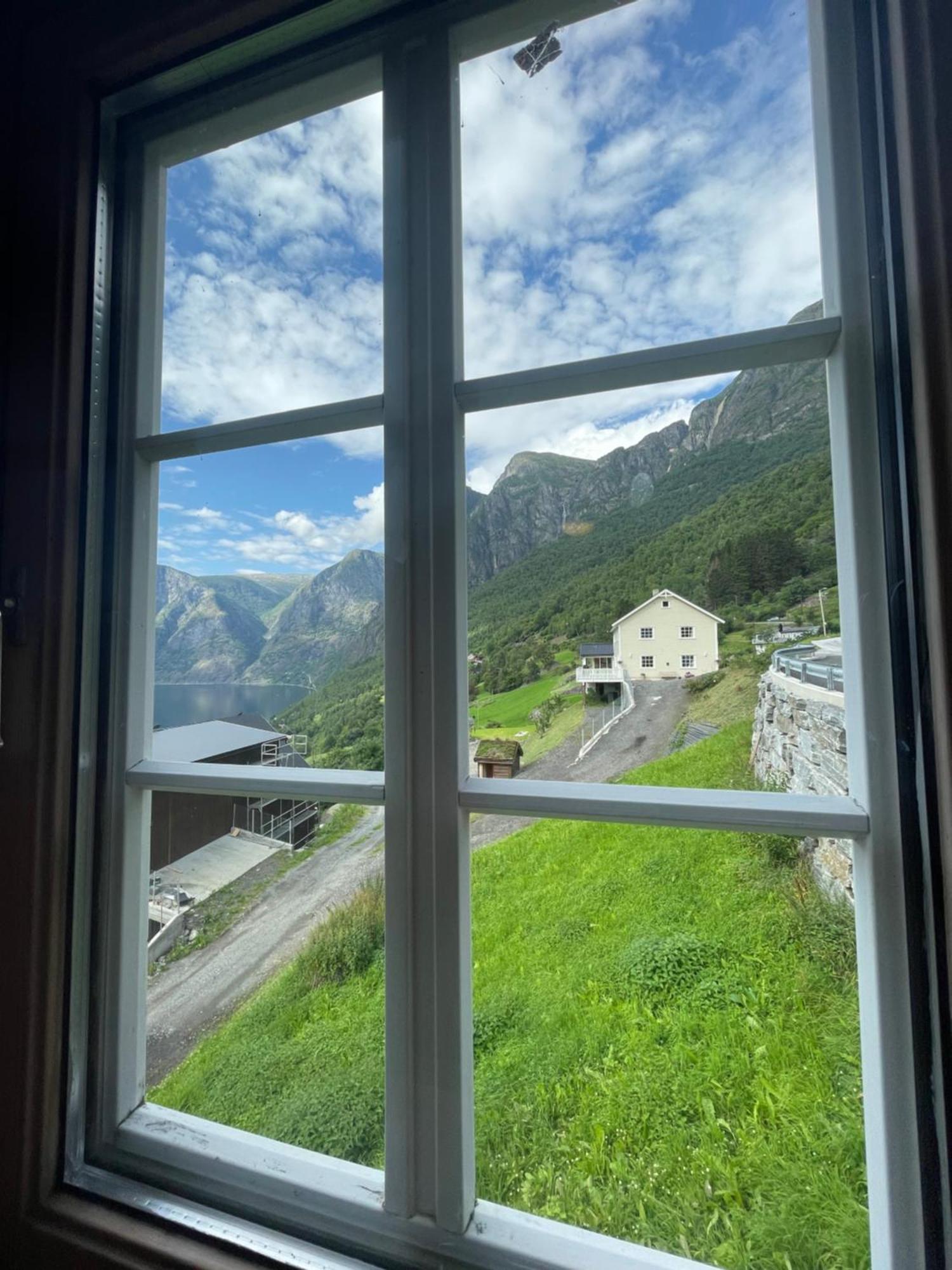 Апартаменты Kvam - Stegastein Эурланн Экстерьер фото